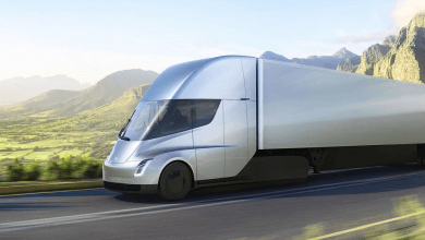 Илон Маск: "Мы сделали грузовик Tesla похожим на пулю" - 10 Илон Маск: "Мы сделали грузовик Tesla похожим на пулю" - 3
