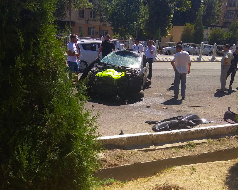 Опубликовано видео страшной аварии двух Lacetti в Ташкенте - 2 Авария Lacetti Ташкент Черная Lacetti
