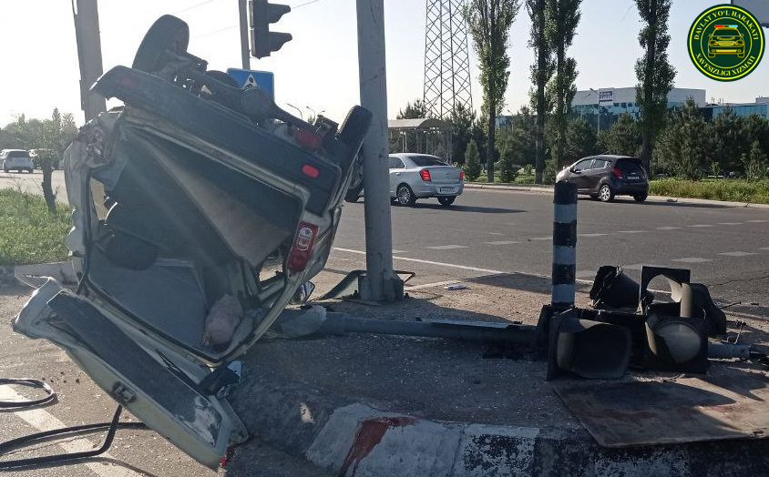 В тройном ДТП в Кашкадарье погибли водитель и пешеход - 1 В тройном ДТП в Кашкадарье погибли водитель и пешеход - 1