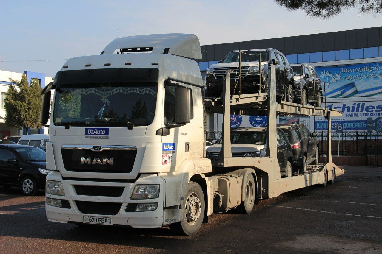 Выдача машин и договоров откладывается - 1 Трейлер с автомобилями UzAuto Motors (GM Uzbekistan)