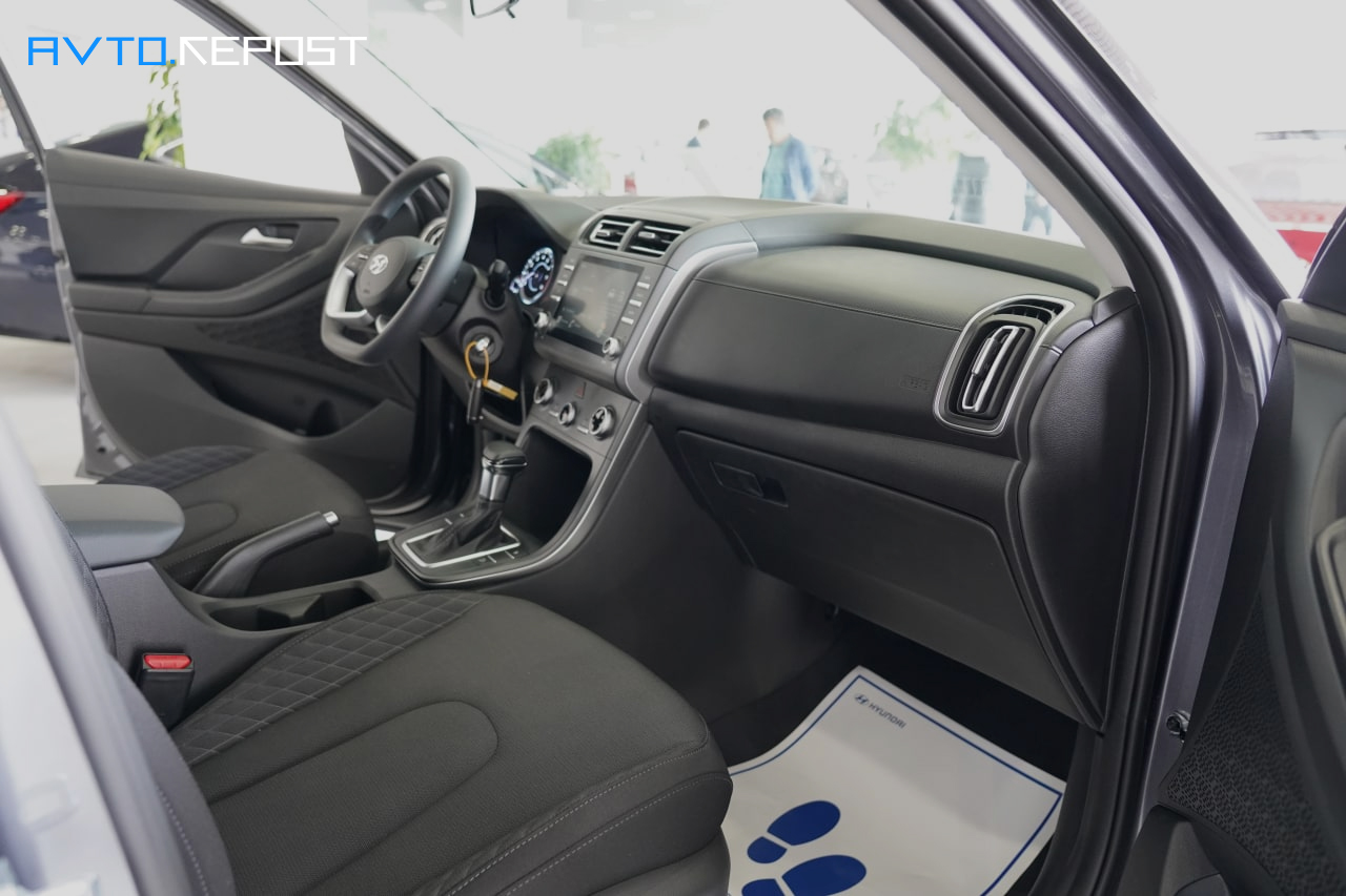 Hyundai Creta 2022 в Ташкенте: цены, характеристики и тест-драйв - 6 Creta 2021 интерьер салона базовой версии