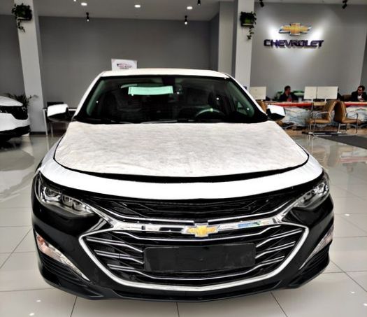 Malibu подешевела - 1 Chevrolet Malibu в автосалоне