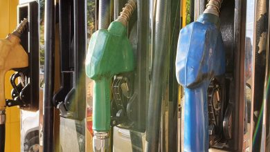 Бензин на узбекских АЗС продолжает дорожать. Узбекнефтегаз во всем винит цены на нефть. Почему при снижении цены на нефть бензин не дешевеет, в компании, как всегда, не пояснили.