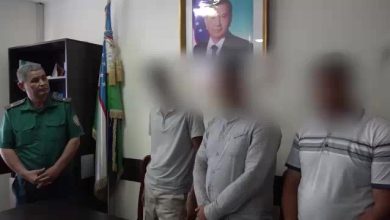 Таксистов, протестовавших против штрафов за ремень, арестовали на 10 суток - 2 Таксистов из Карши, которые протестовали против штрафов за ремень, осудили на 10 суток