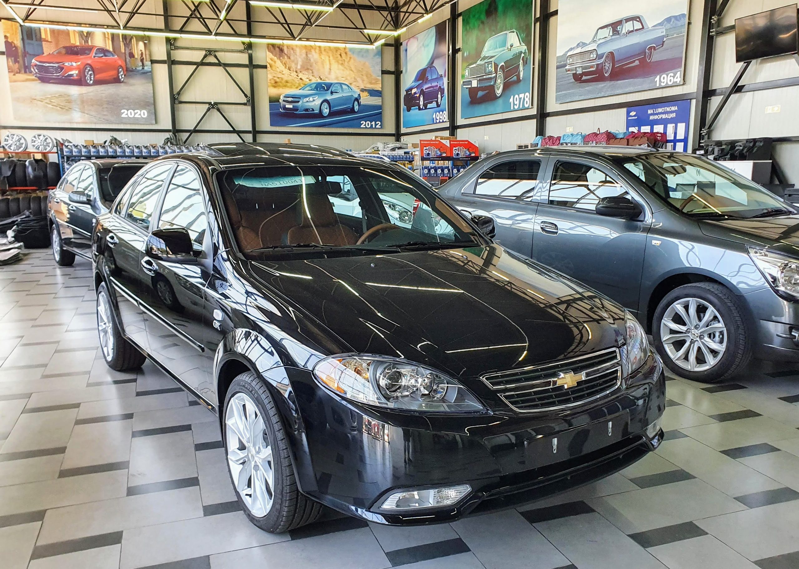 UzAuto Motors объявила о снижении цен по прошлогодним контрактам - 1 Тюнинг-версия Chevrolet Lacetti в автосалоне UzAuto Motors (GM Uzbekistan))