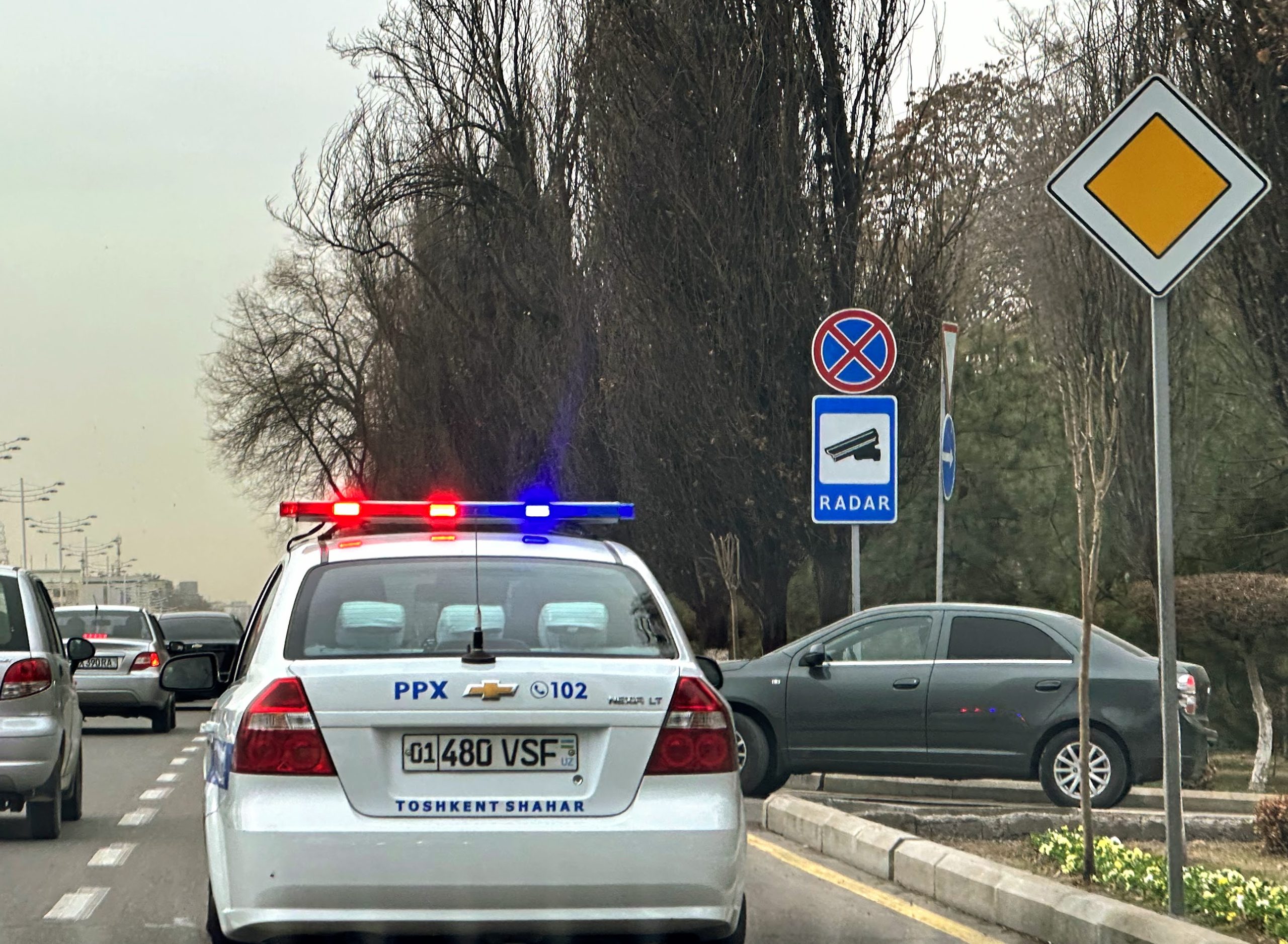 Скидку за оплату штрафа вовремя увеличат с 1 мая - 1 Автомобиль ППС в Ташкенте