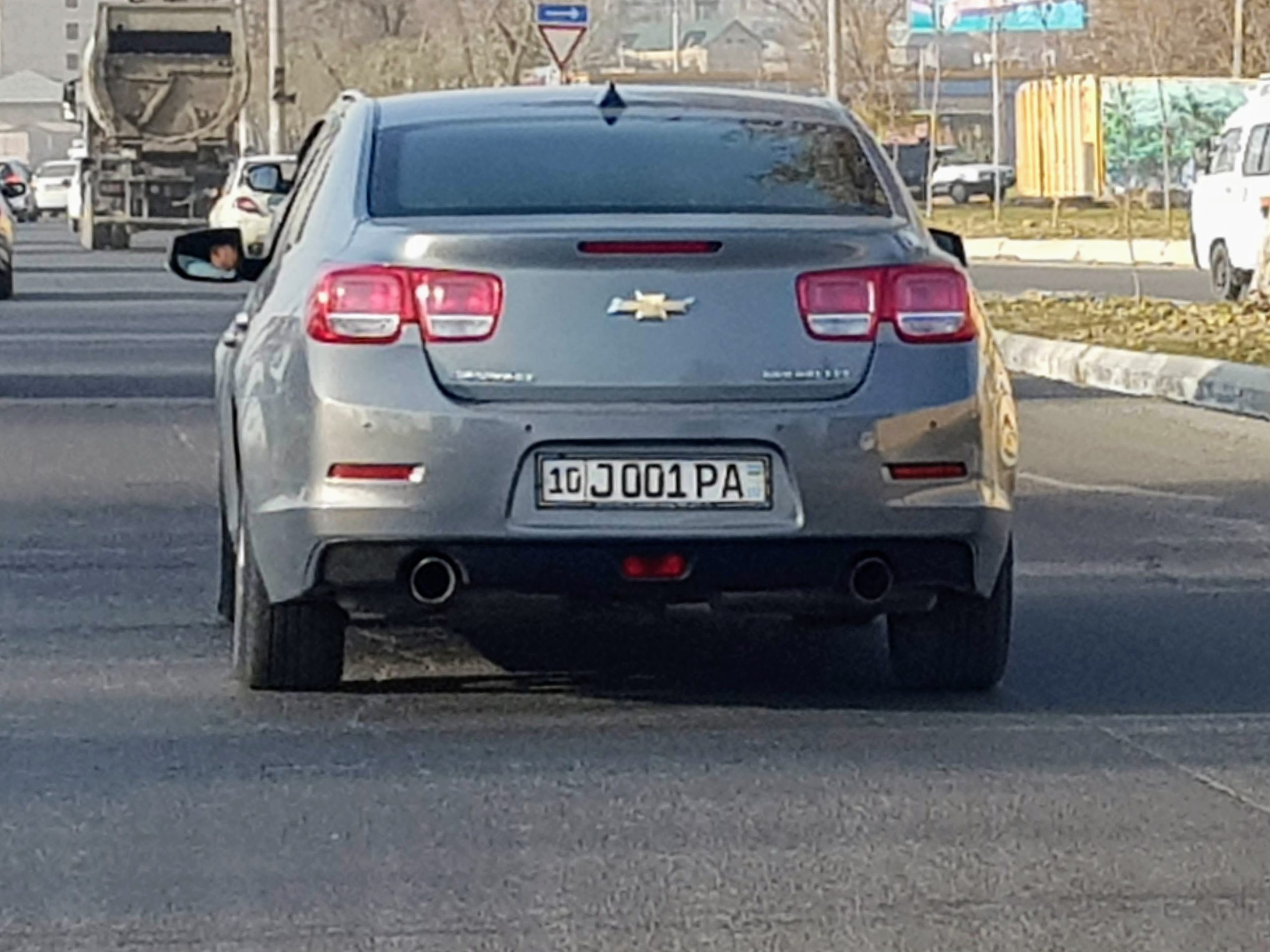 Стоимость регистрации автомобиля выросла в 68 раз, всего оформление бензинового автомобиля подорожало в 2,5 раза. - 1
