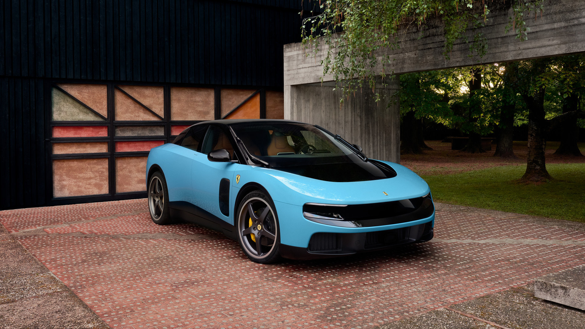 Ferrari показала свой первый электромобиль от легендарного дизайнера Apple - 1 Ferrari показала свой первый электромобиль от легендарного дизайнера Apple - 1