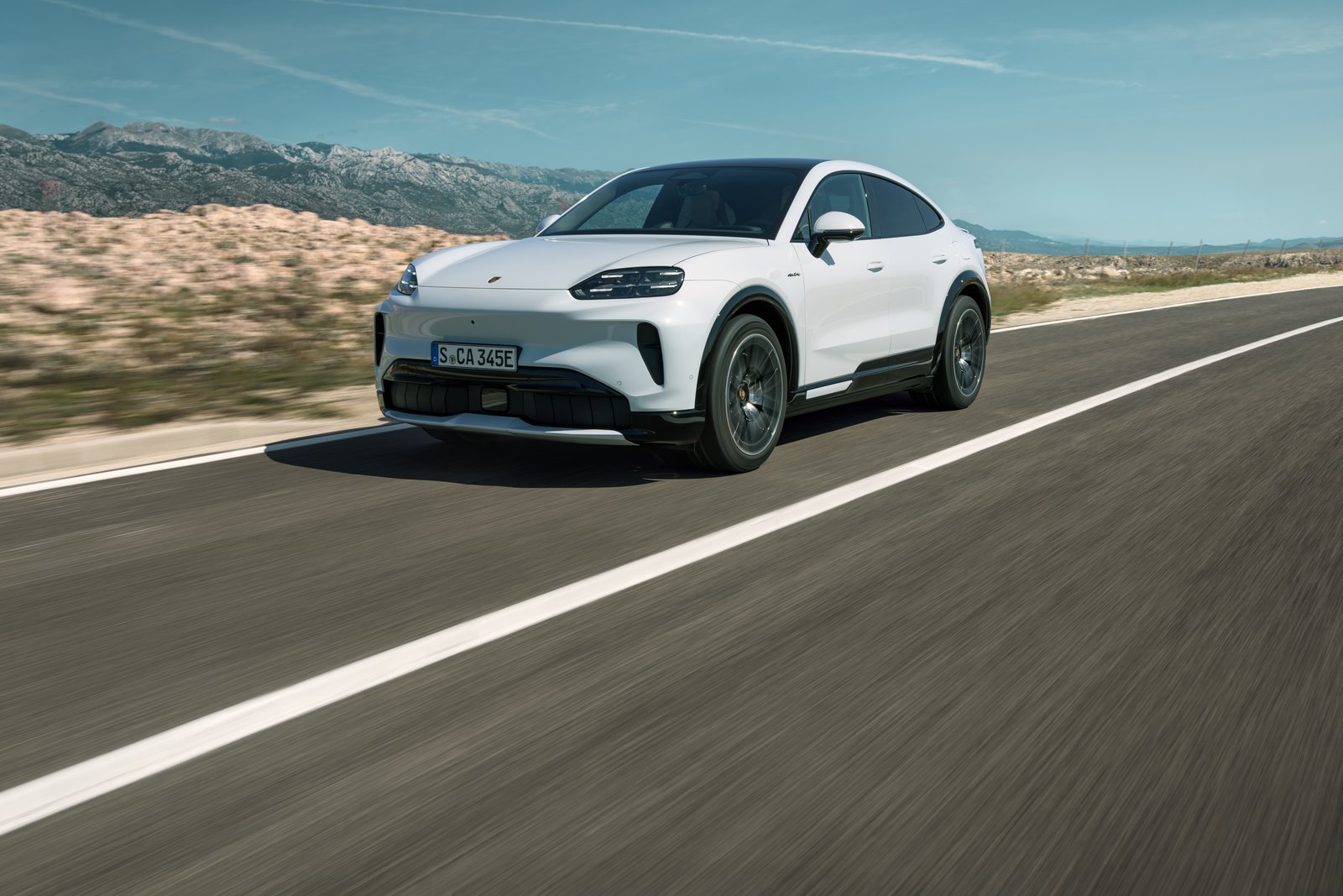 Цена Porsche Cayenne Electric в Узбекистане - 1